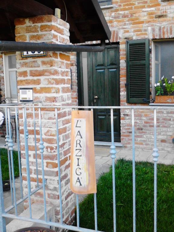 Arzigà Panzió Chieri Kültér fotó